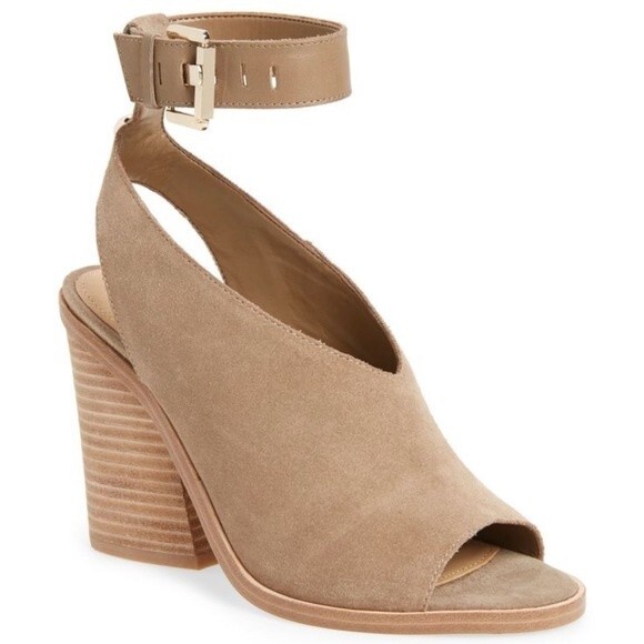Marc Fisher LTD Vidal Peep Toe Leather Sandal in Tan 8M - Picture 1 of 10